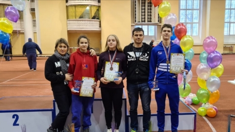 Три медали юных легкоатлетов на соревнованиях в Санкт-Петербурге